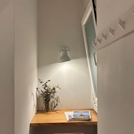 Atlantic-style In The Center * Vigo